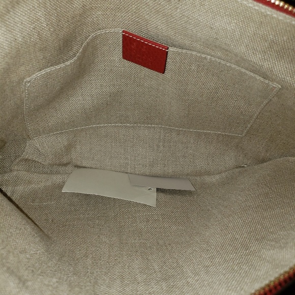 Brand new authentic Gucci clutch - Picture 3 of 7